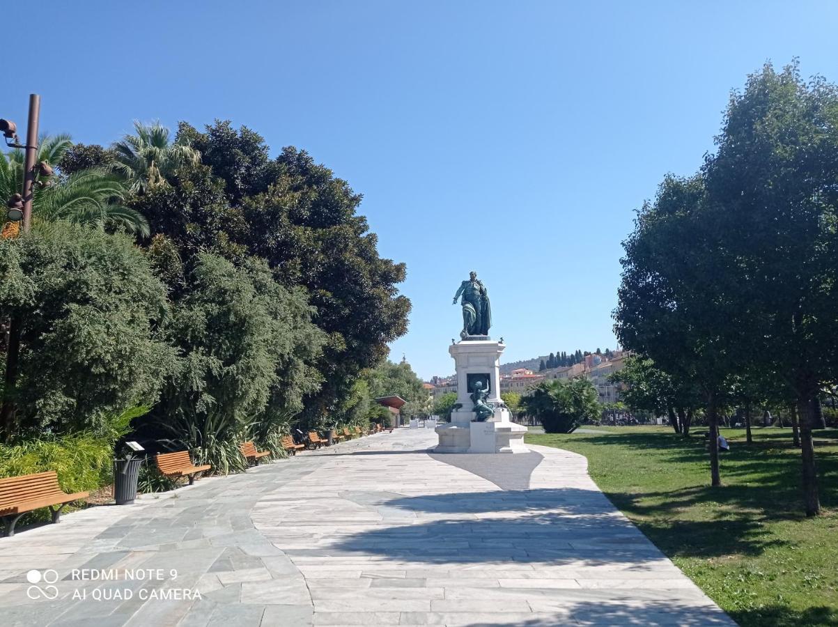 Studette En Plein Coeur Du Vieux Nice Exteriör bild