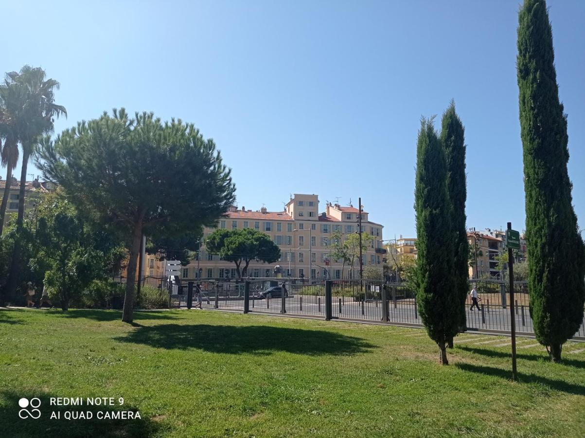 Studette En Plein Coeur Du Vieux Nice Exteriör bild